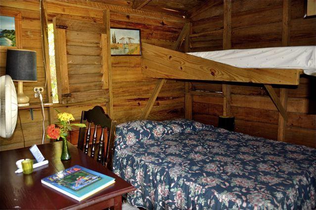 Secret Cabins At Firefly Beach Cottage Негрил Екстер'єр фото